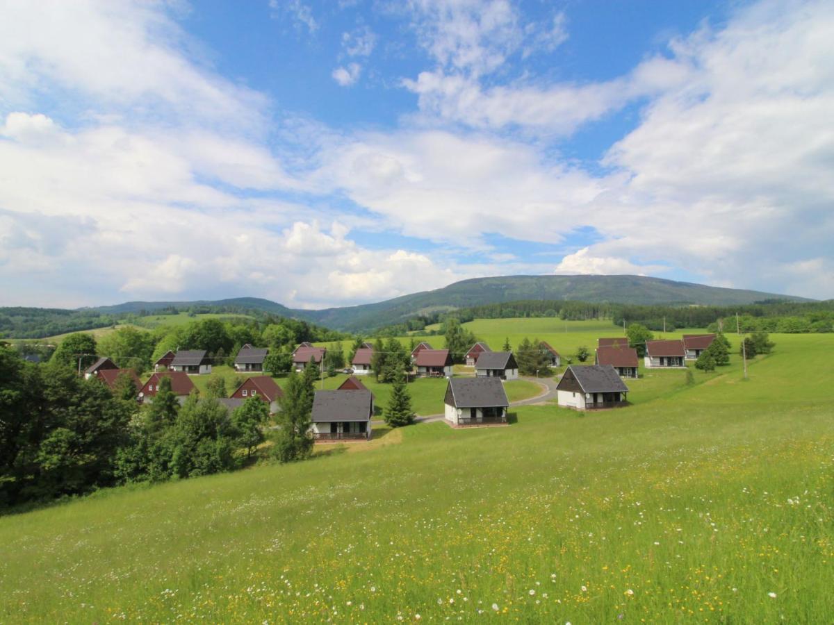 Holiday Home Holiday Hill 26 By Interhome Cista  エクステリア 写真