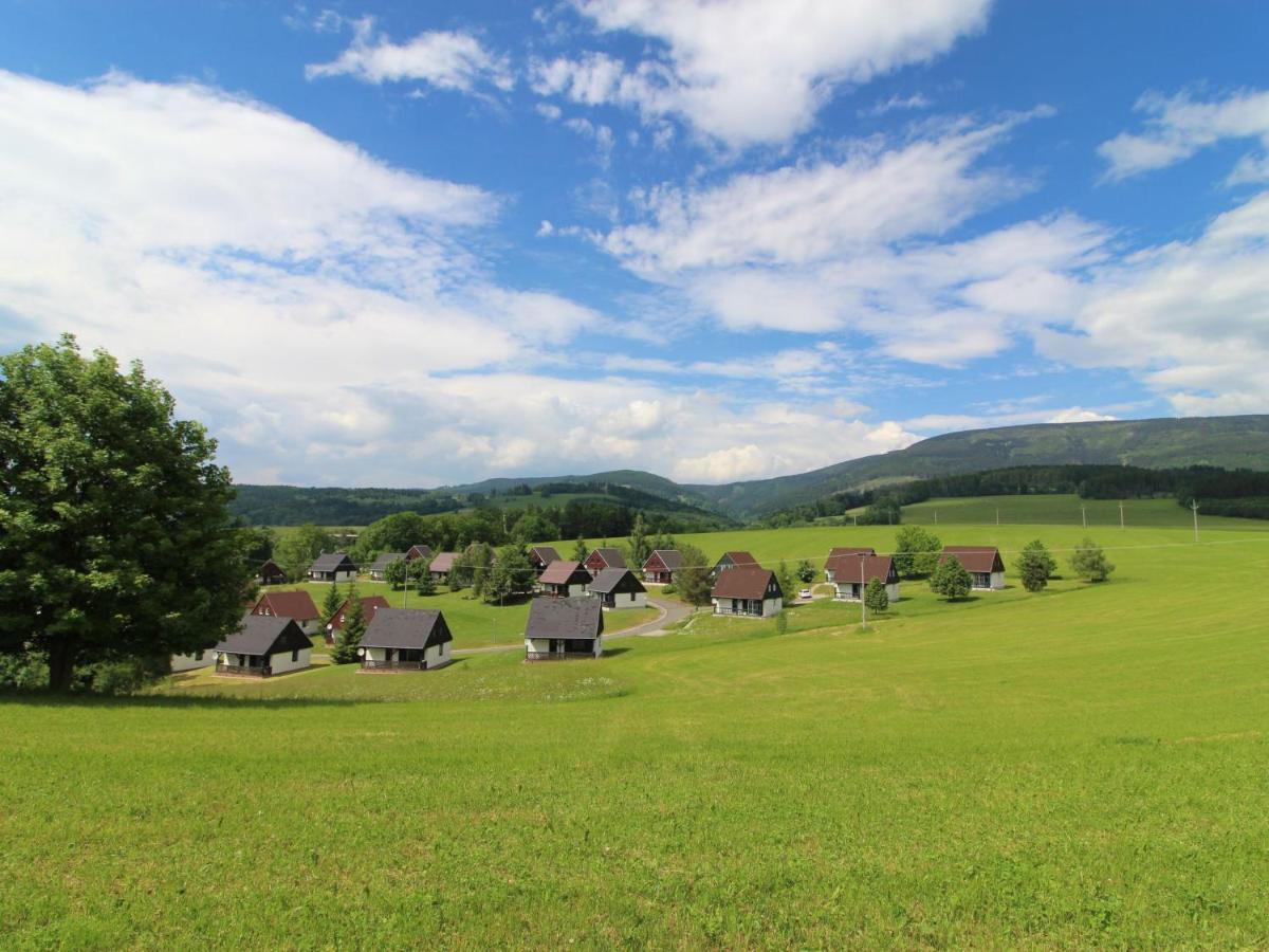 Holiday Home Holiday Hill 26 By Interhome Cista  エクステリア 写真
