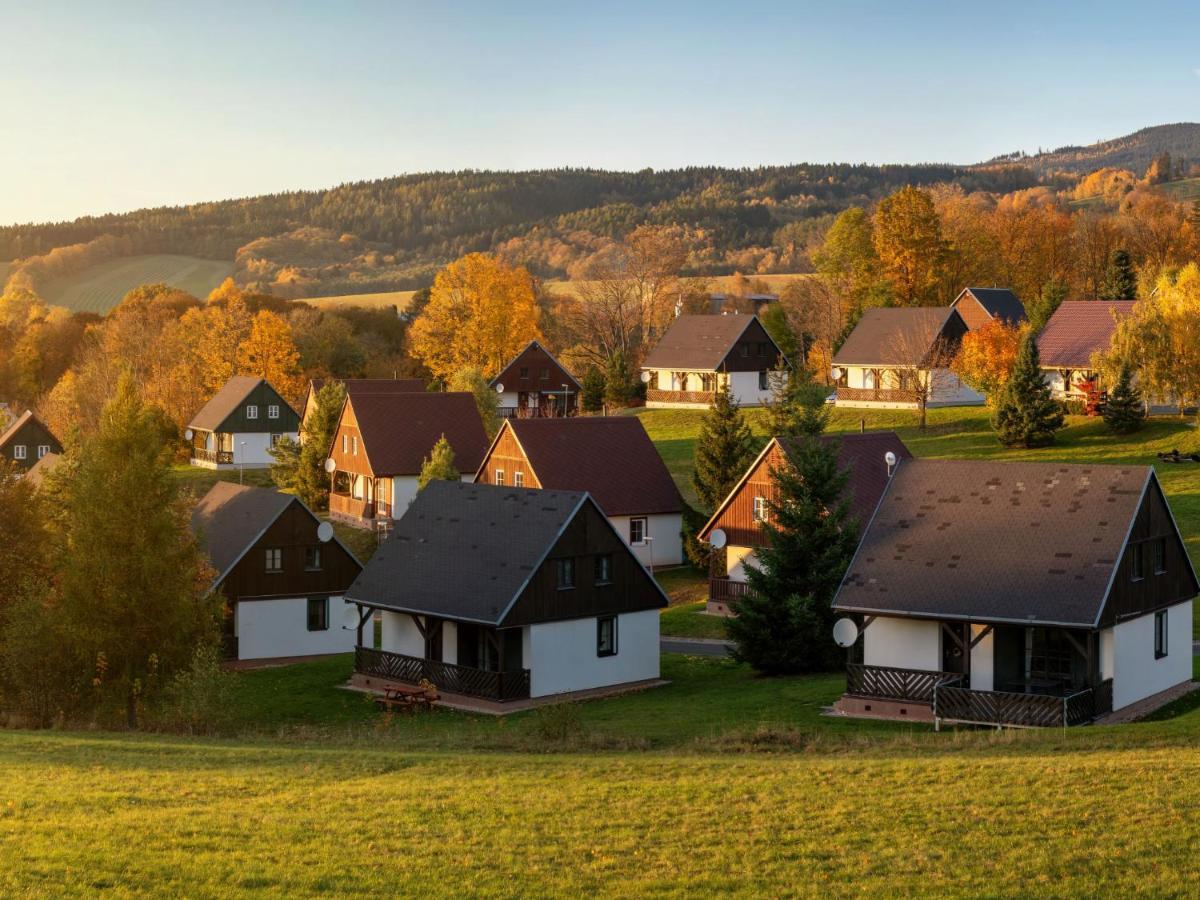 Holiday Home Holiday Hill 26 By Interhome Cista  エクステリア 写真